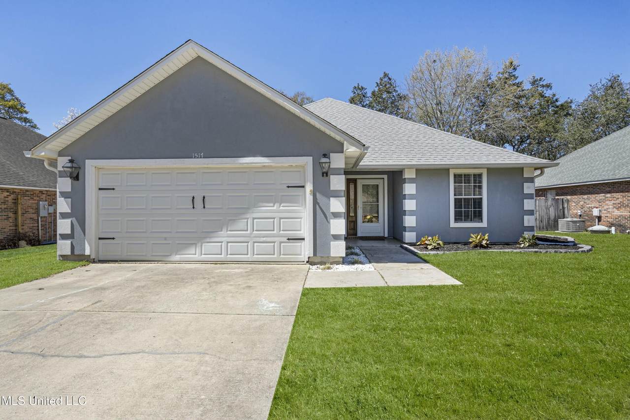 1517 Porpoise Drive - Photo 1