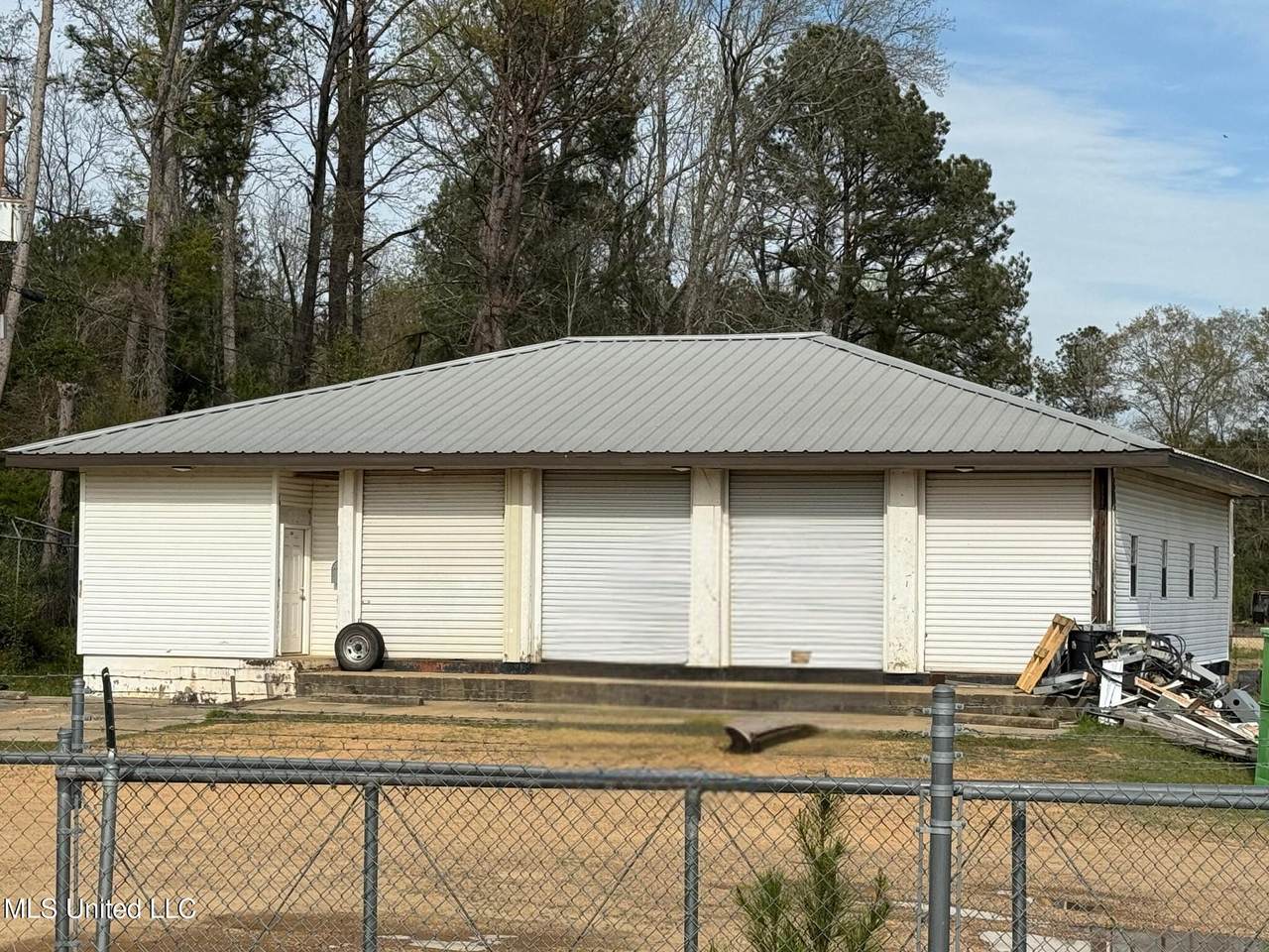 164 Simpson Highway 149 - Photo 1