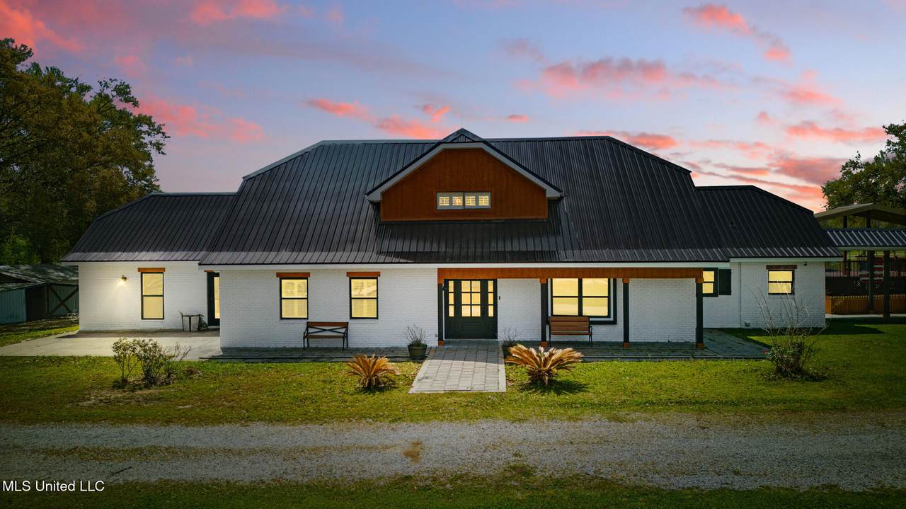 10107 Chester Lee Road - Photo 1