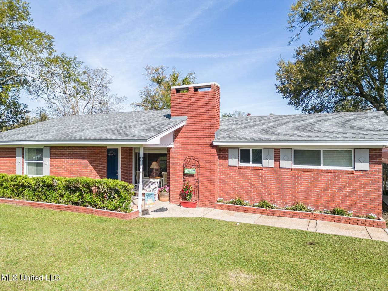204 Third Street - Photo 1