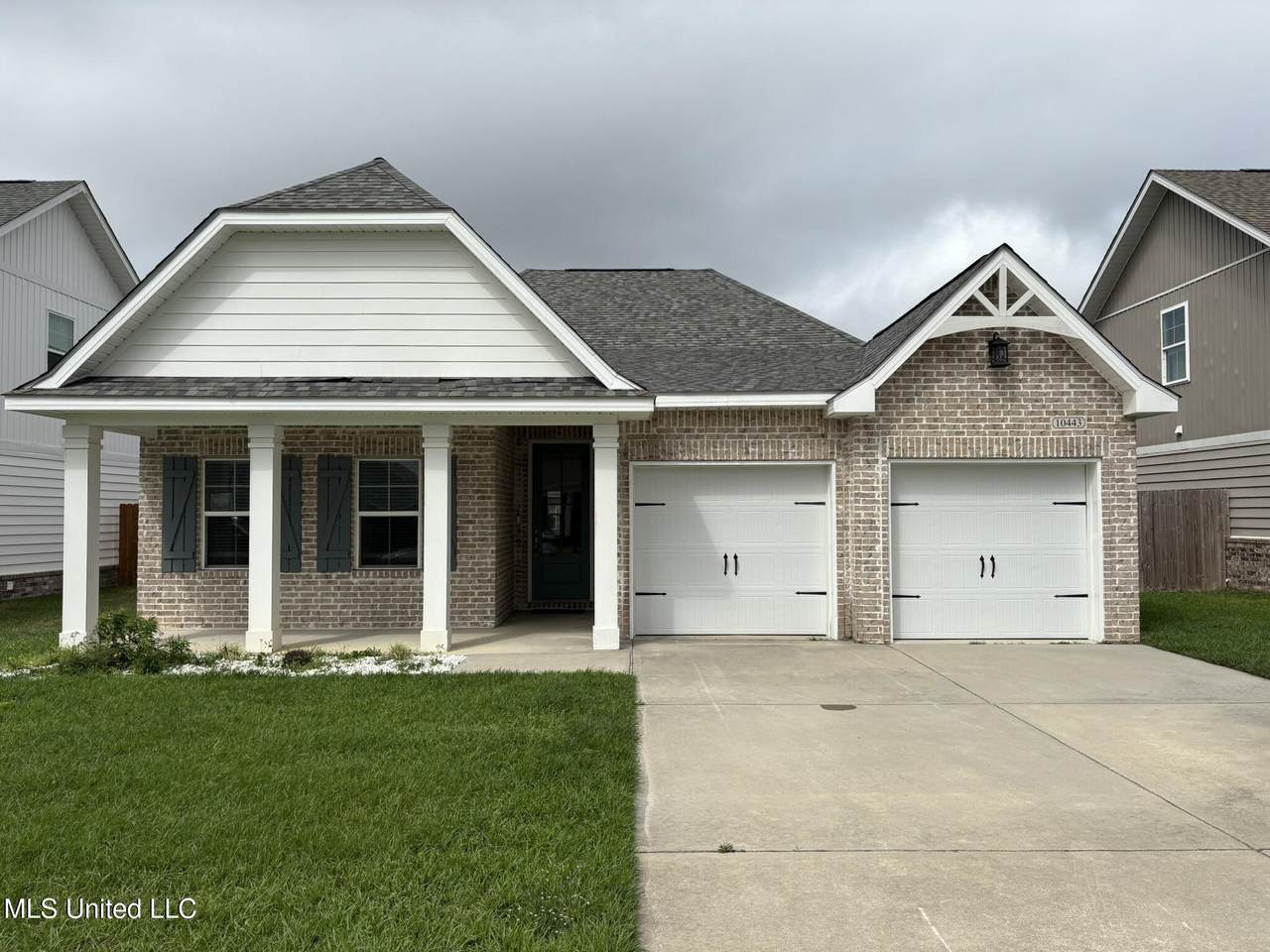 10443 Landon Green Circle - Photo 1