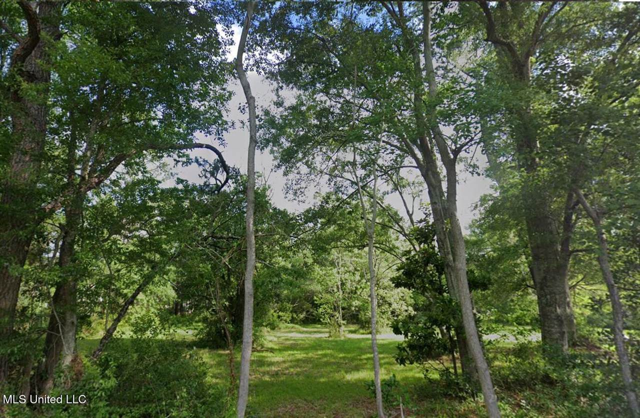  Community Street - Photo 1