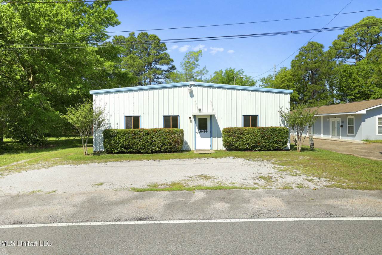 10499 Boney Avenue - Photo 1
