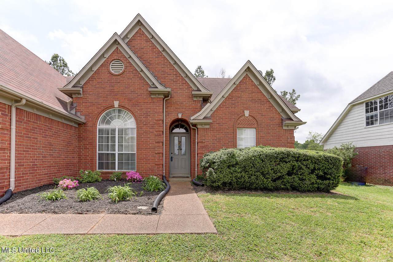 12855 Fox Ridge Ln - Photo 1
