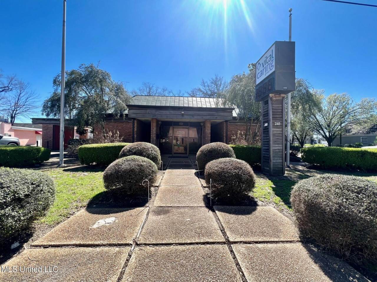 210 North Street - Photo 1