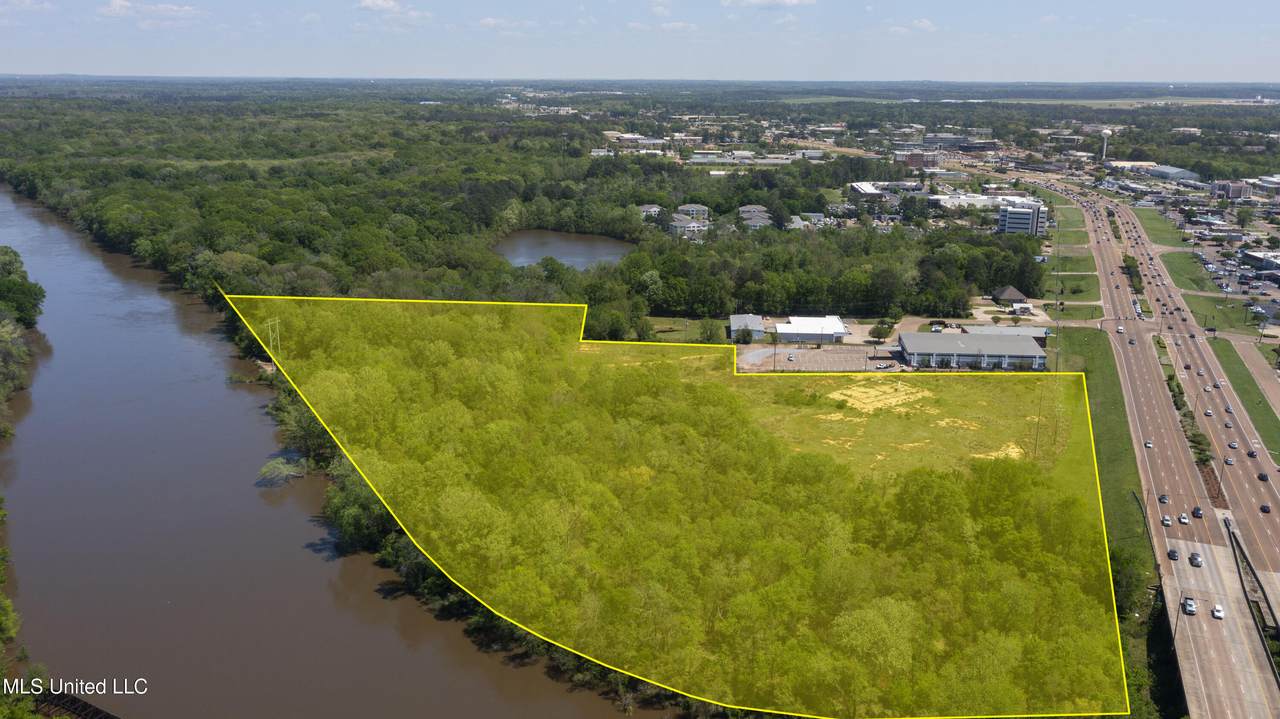 2280 Lakeland Drive - Photo 1