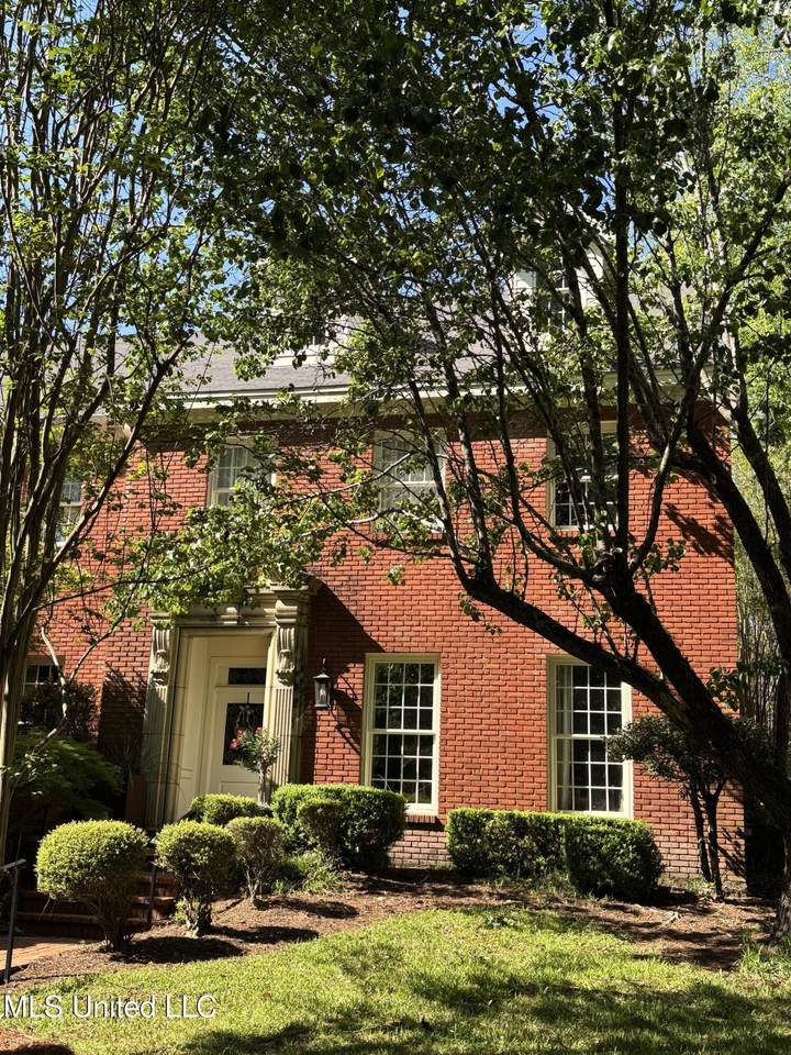 256 Eastbrooke Street - Photo 1