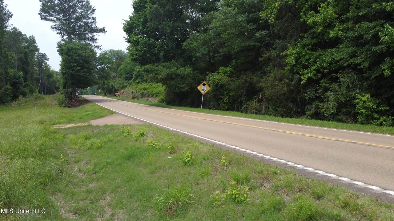 Highway 4 E - Photo 1