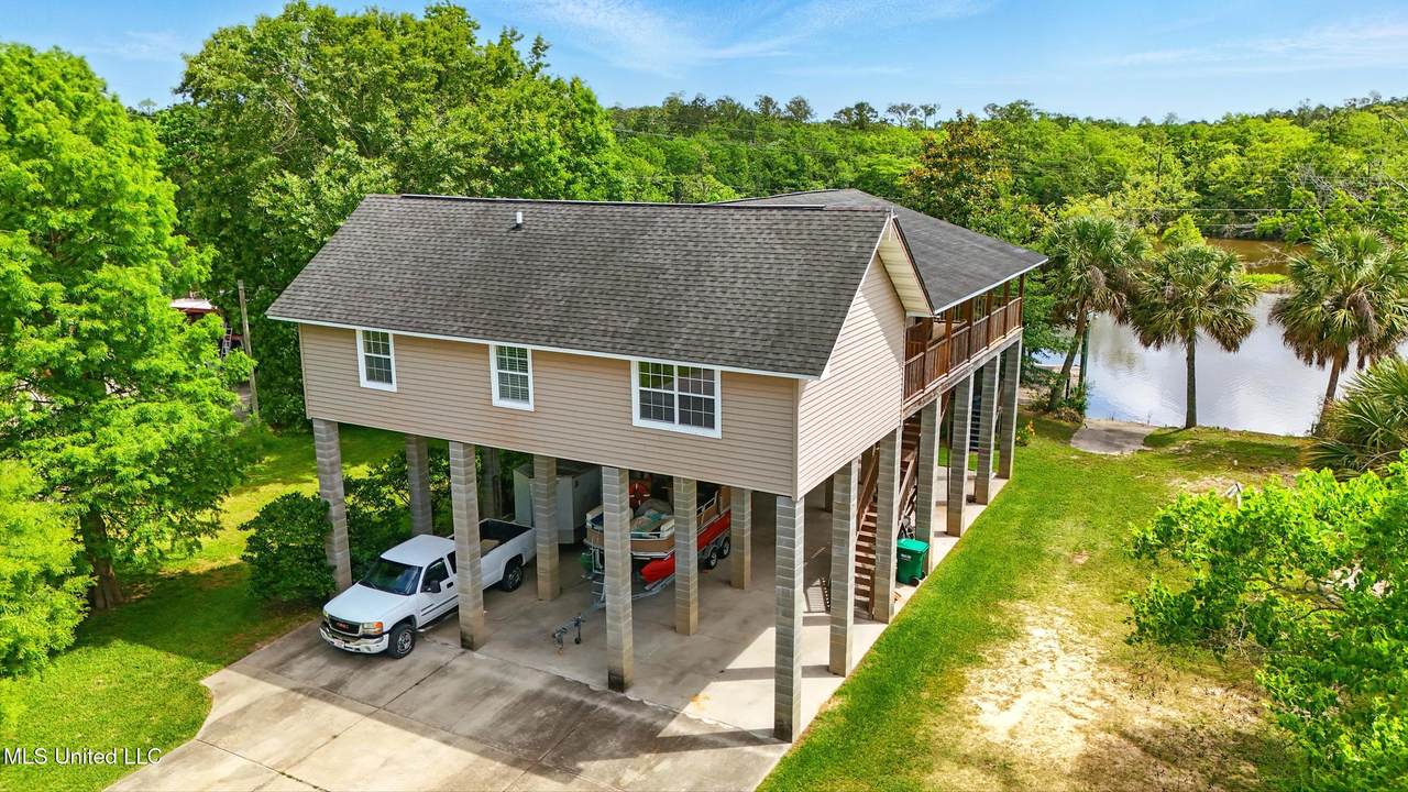 10264 Riverroad Drive - Photo 1
