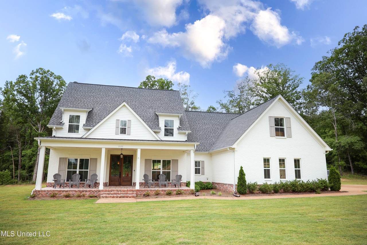 13033 Pebble View Drive - Photo 1