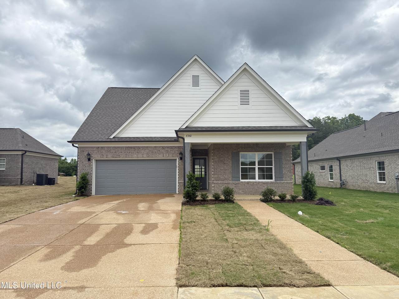 6360 Acorn Way - Photo 1