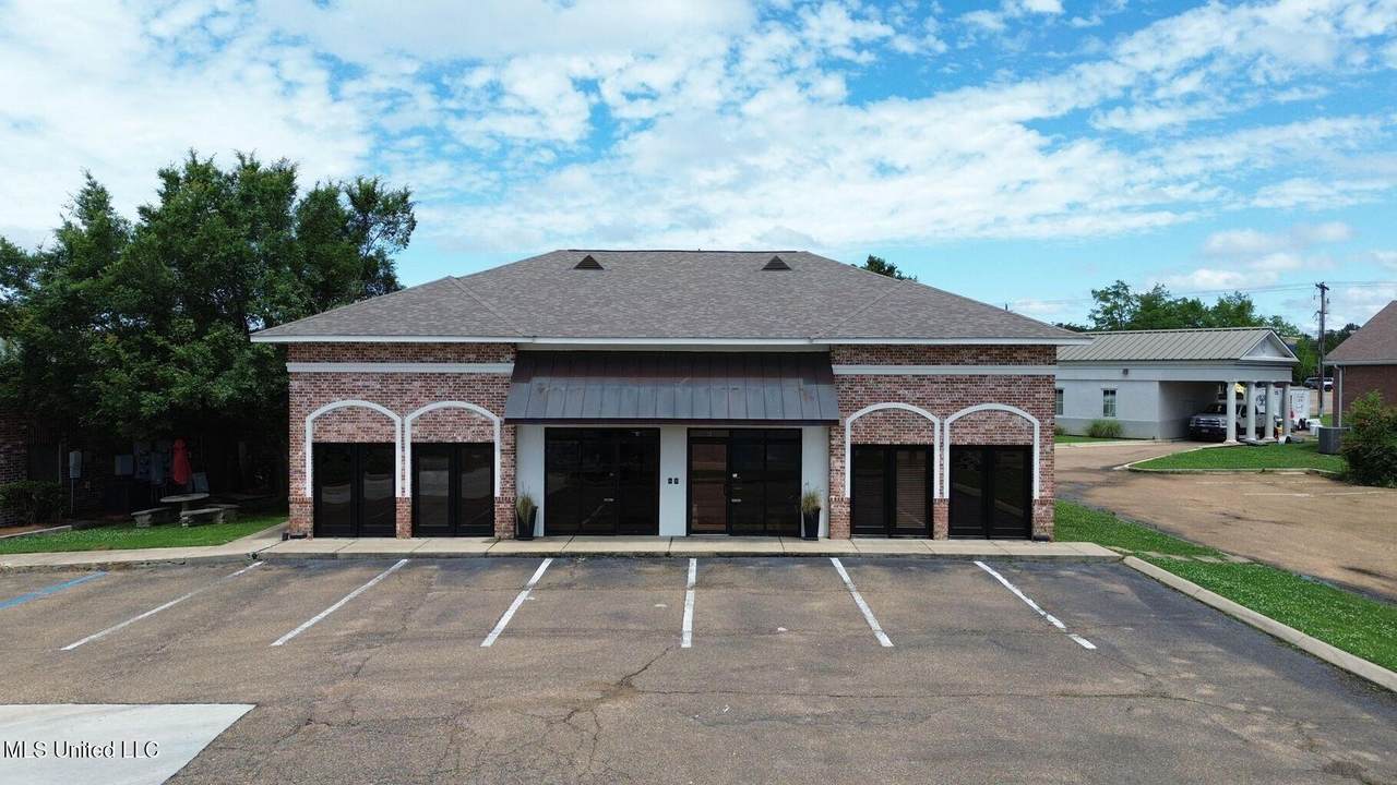 105 Spann Drive - Photo 1