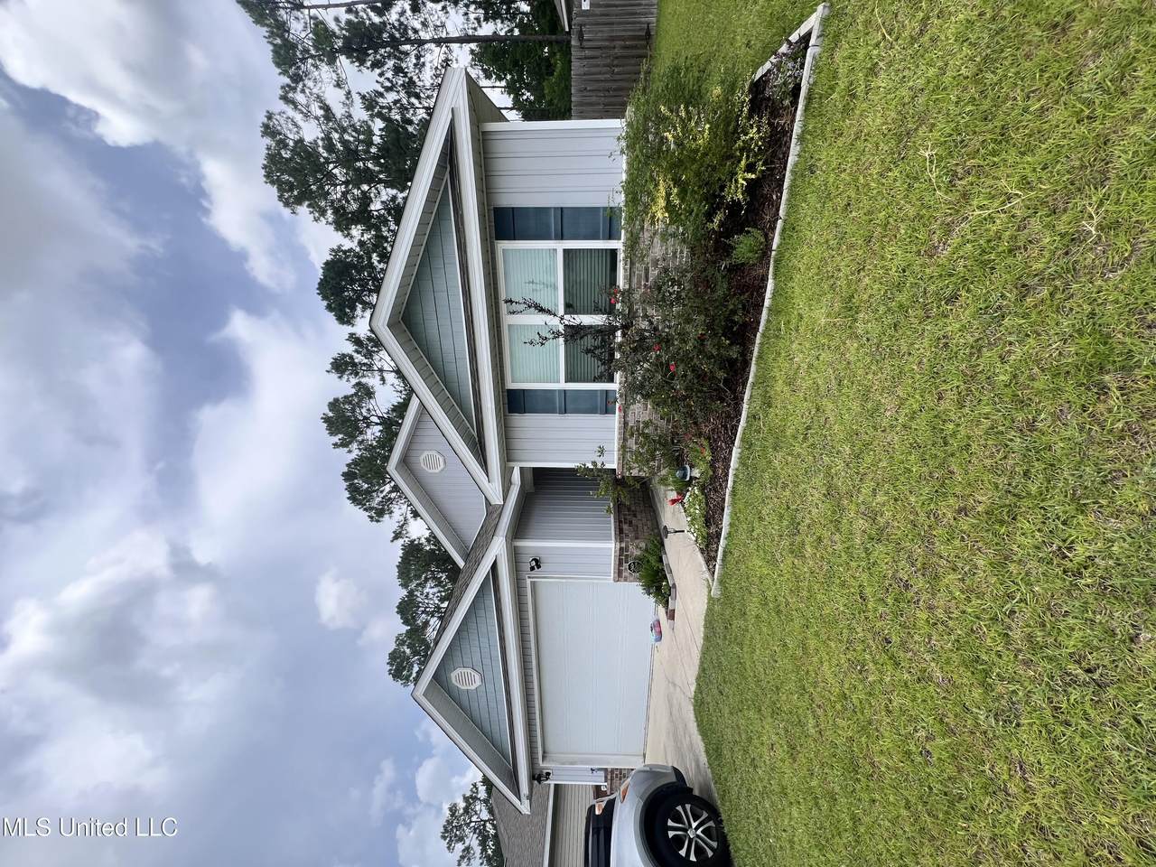 6603 Eastland Circle - Photo 1