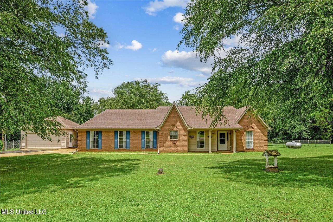 10470 Hunters Walk - Photo 1