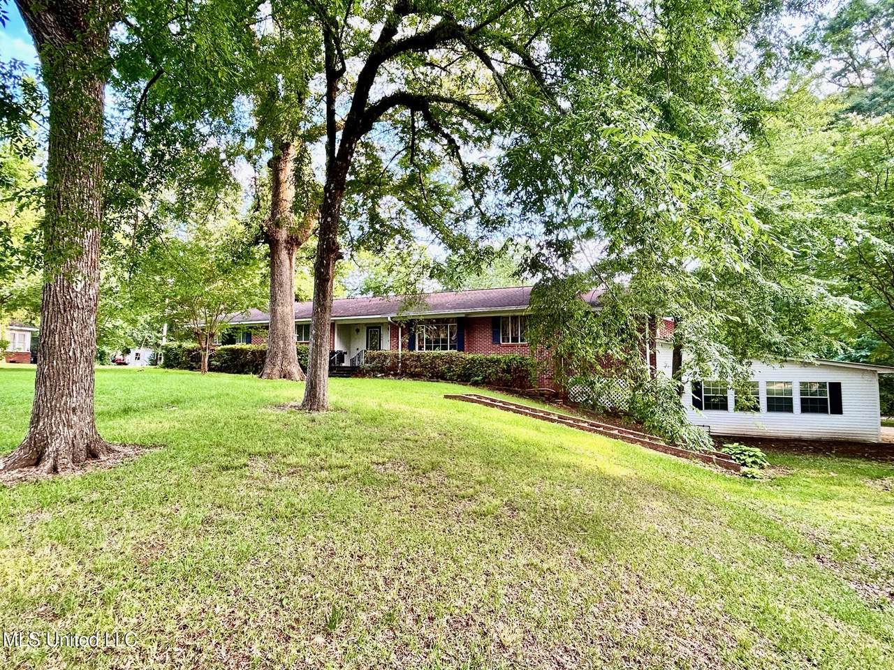 606 Jackson Road - Photo 1