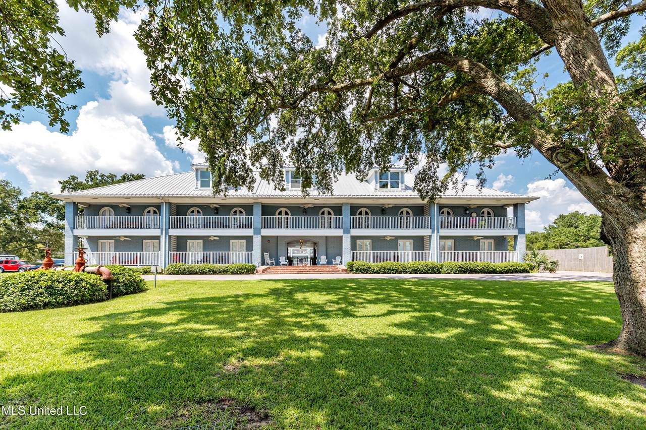 1282 Beach Boulevard - Photo 1
