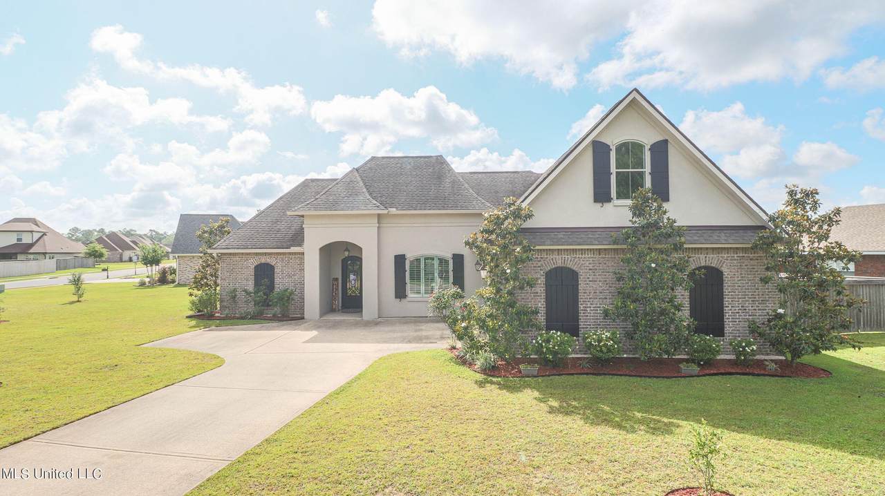 2939 Cypress Creek Drive - Photo 1