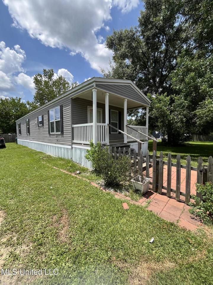 14016 Lori Place - Photo 1