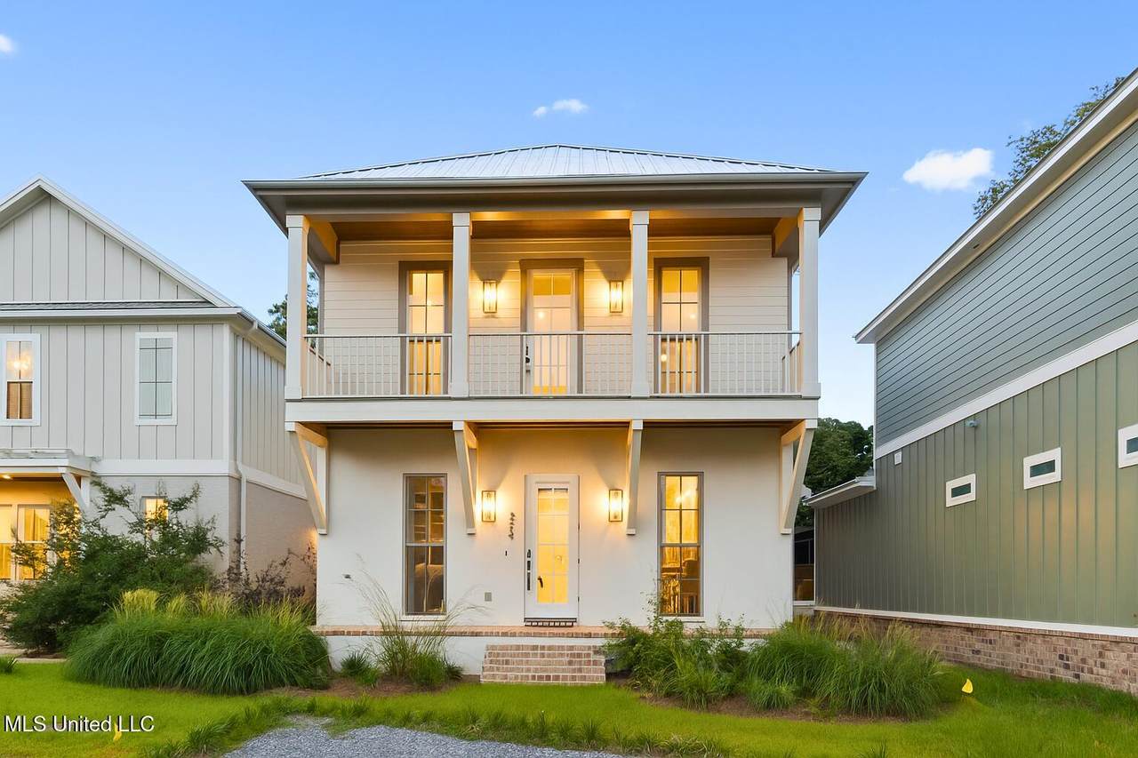 273 Porter Oak Lane - Photo 1
