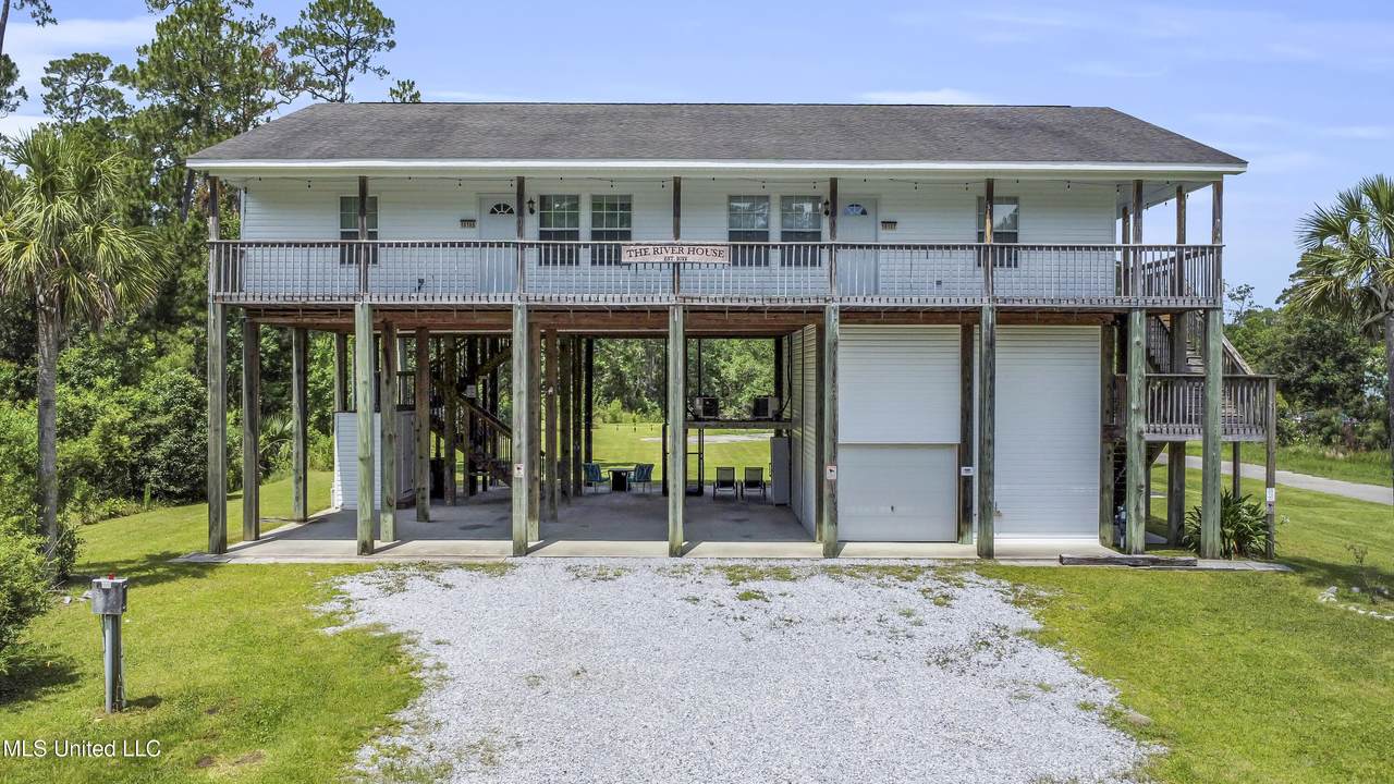 10105 10107 Tigris Street - Photo 1