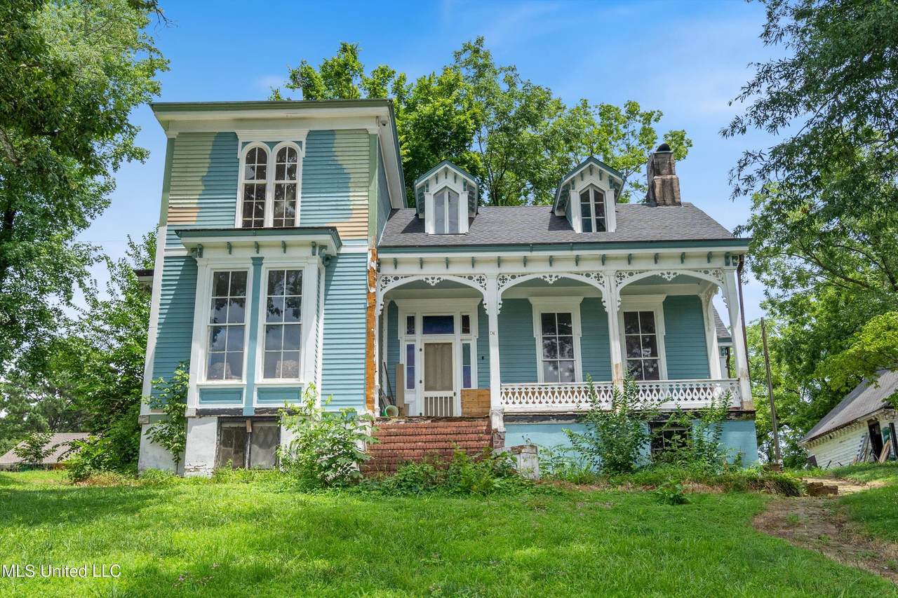 470 Van Dorn Avenue - Photo 1