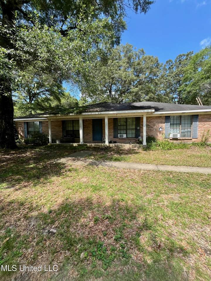 17209 River Place Place - Photo 1