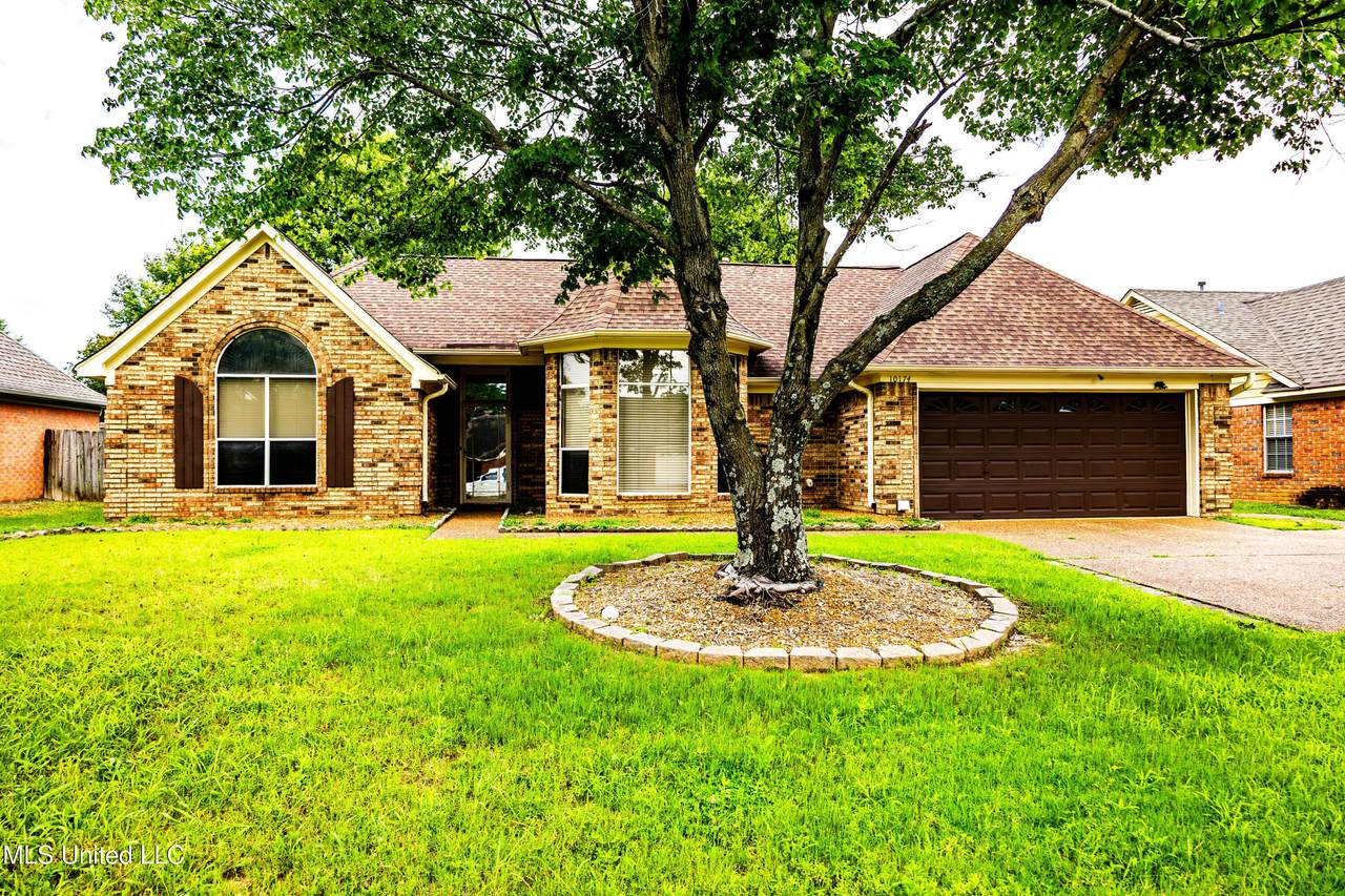 10174 Fox Hunt Drive - Photo 1