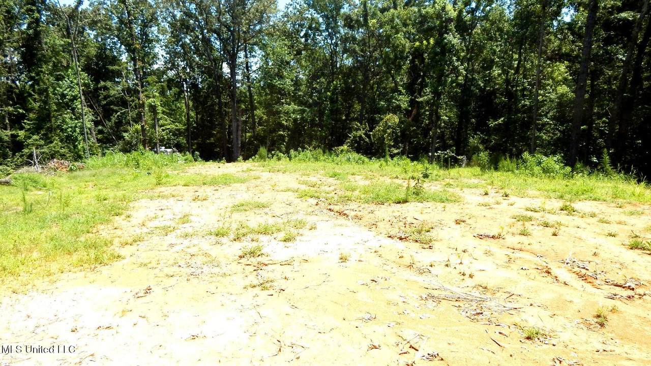 240 Kimes Cove - Photo 1