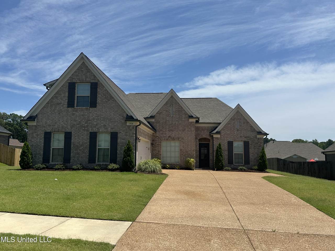 1914 Ava Drive - Photo 1