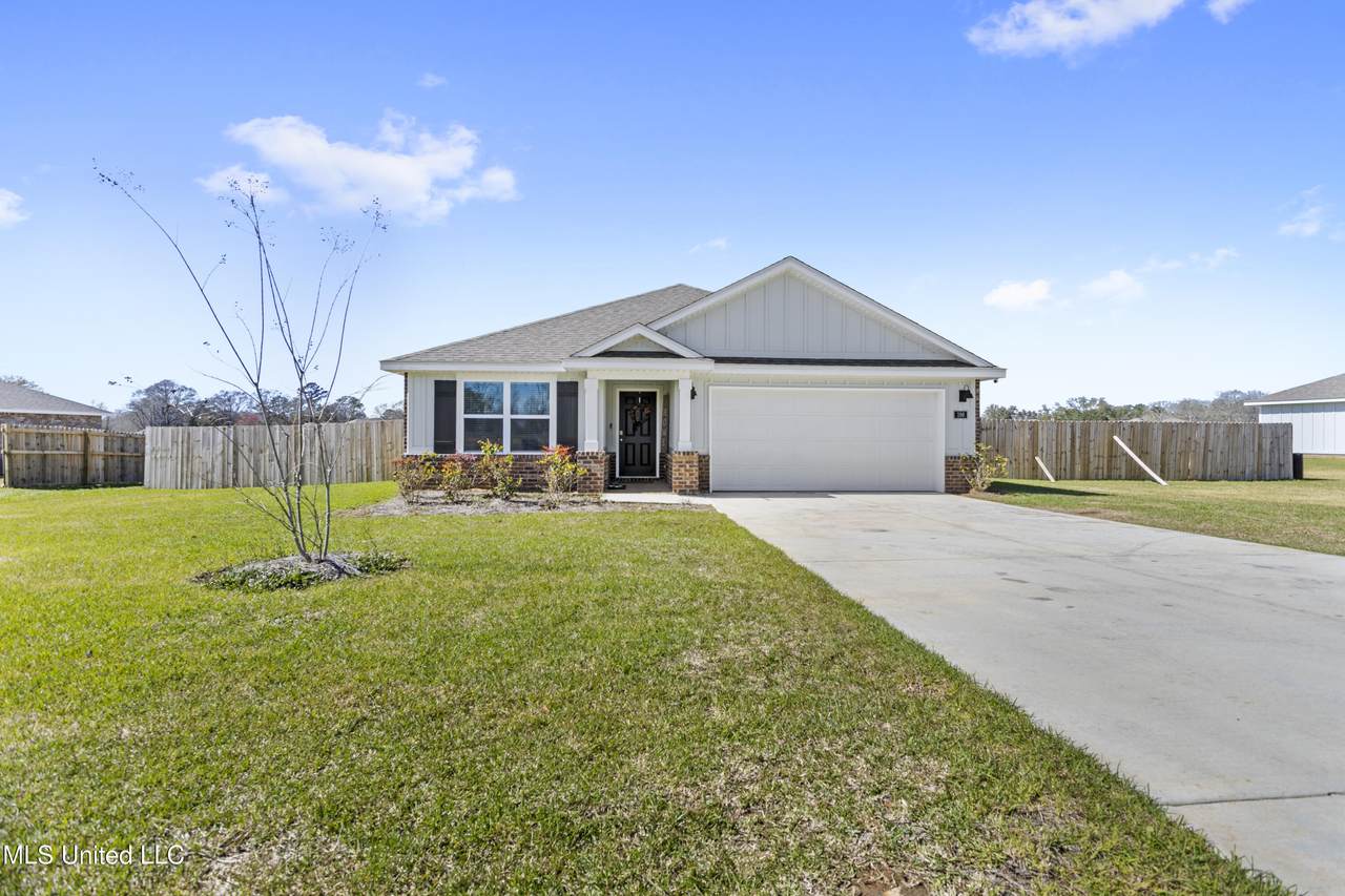 196 Mill Court - Photo 1