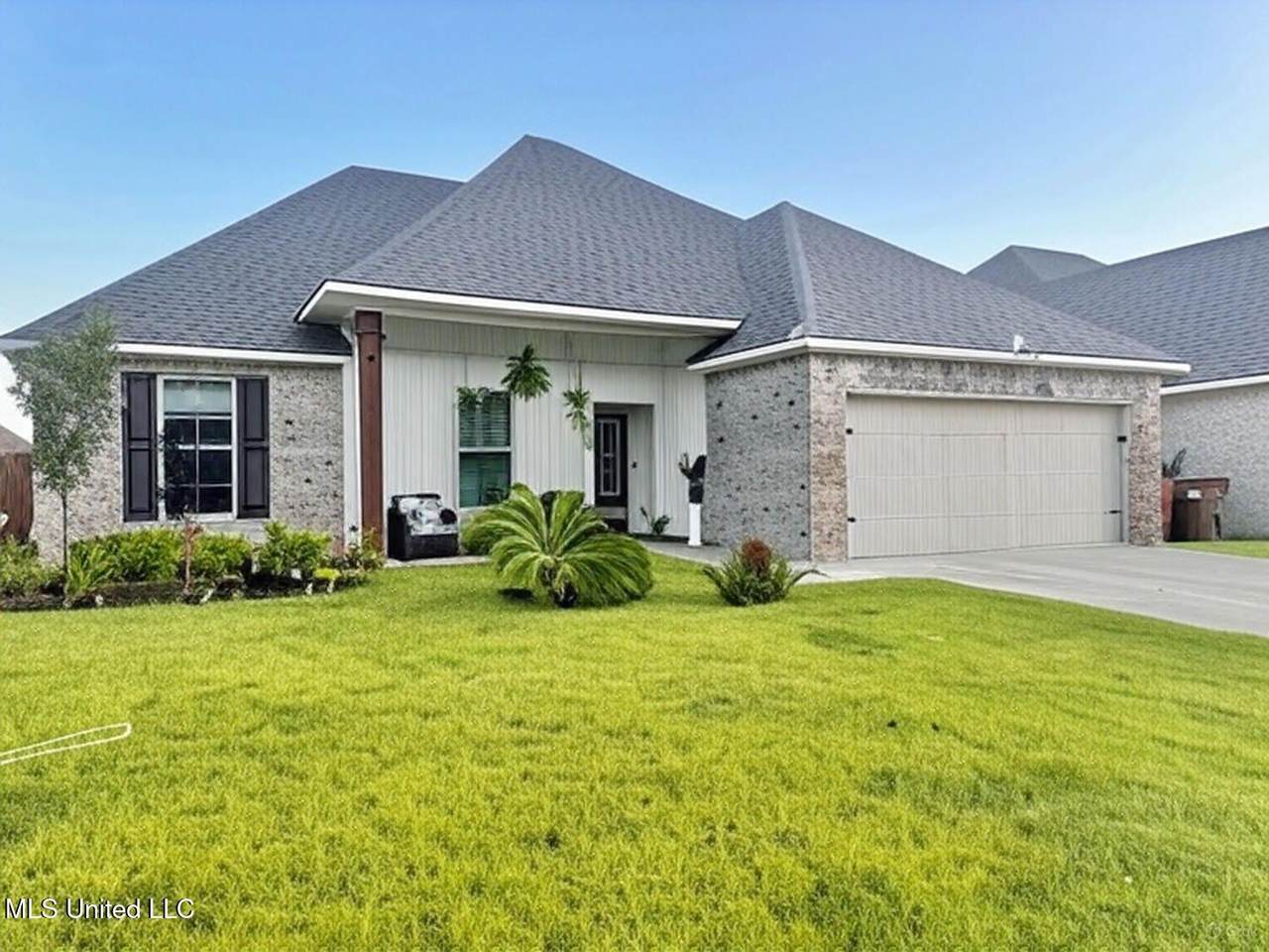 3737 Hamilton Drive - Photo 1