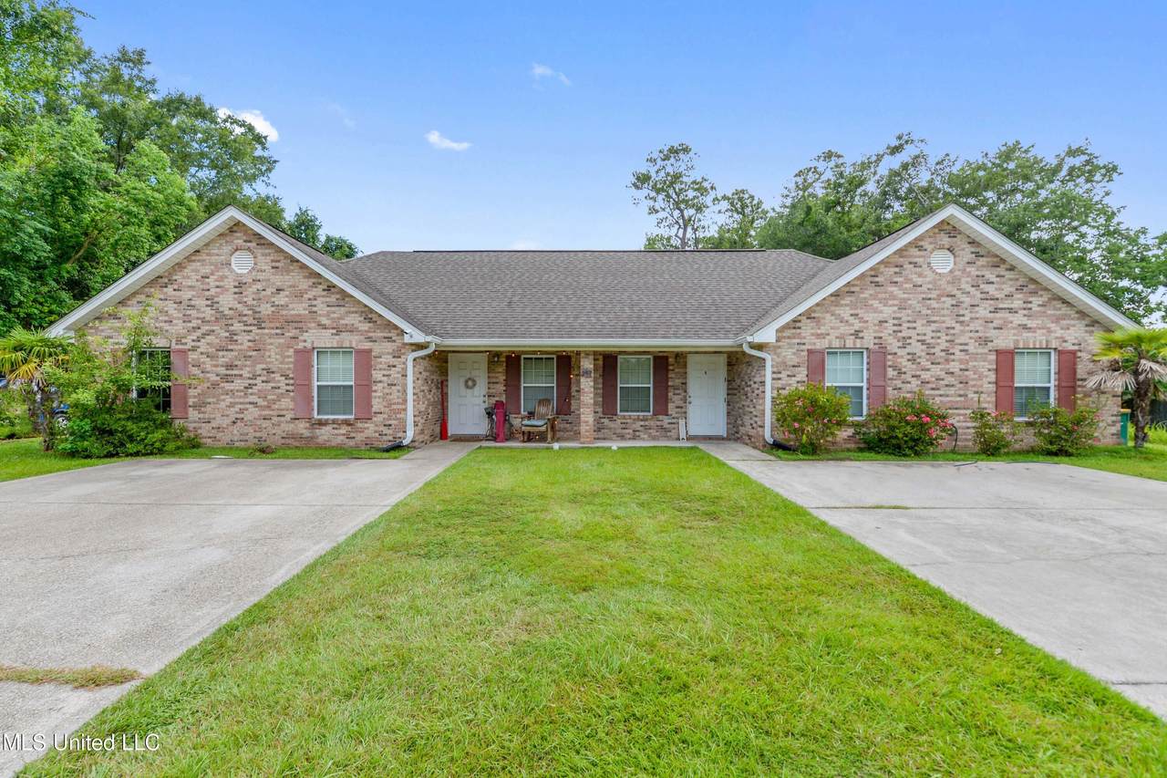 207 Reed Avenue - Photo 1