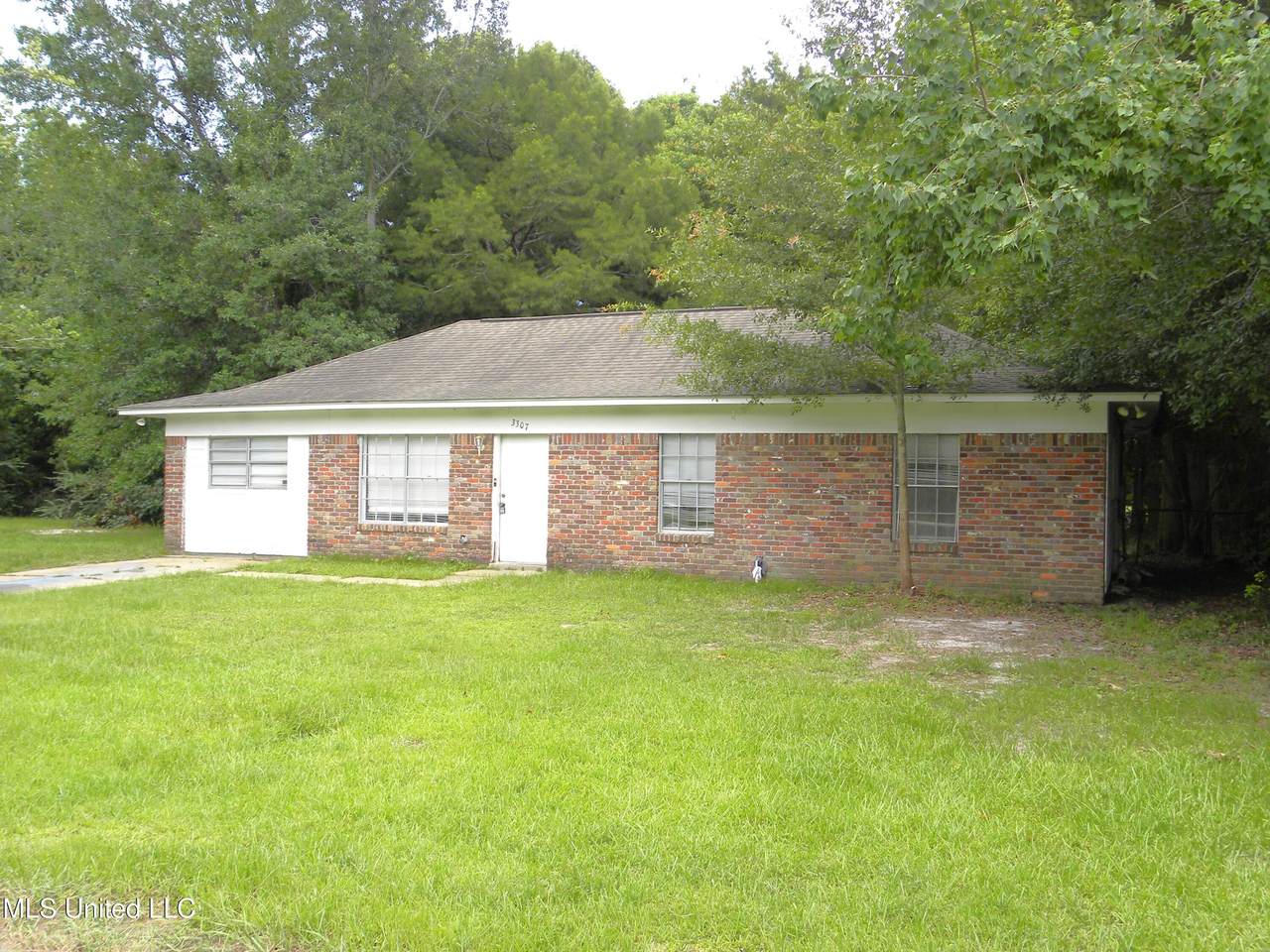 3307 Johnson Drive - Photo 1