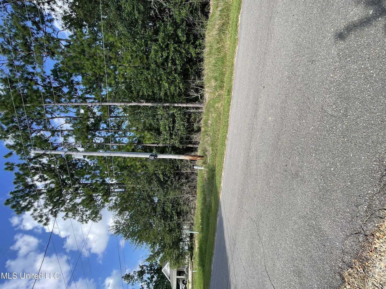  Riverline Drive - Photo 1