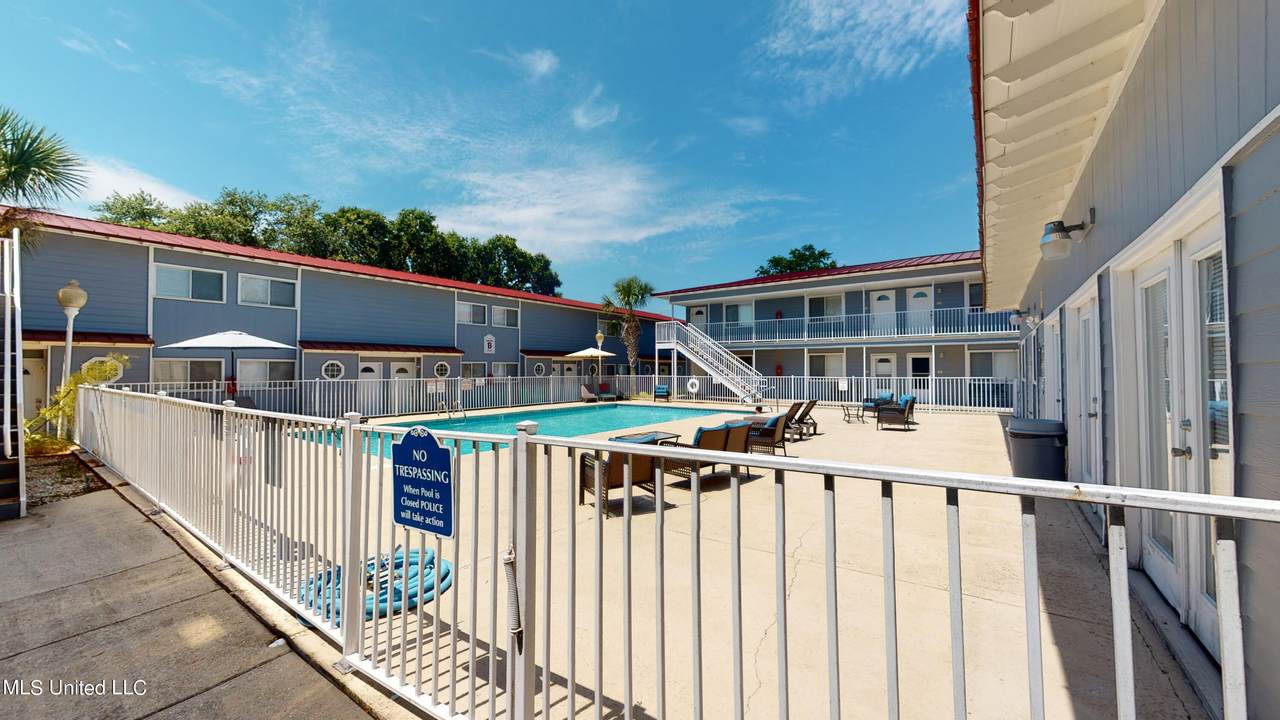 1664 Beach Boulevard - Photo 1