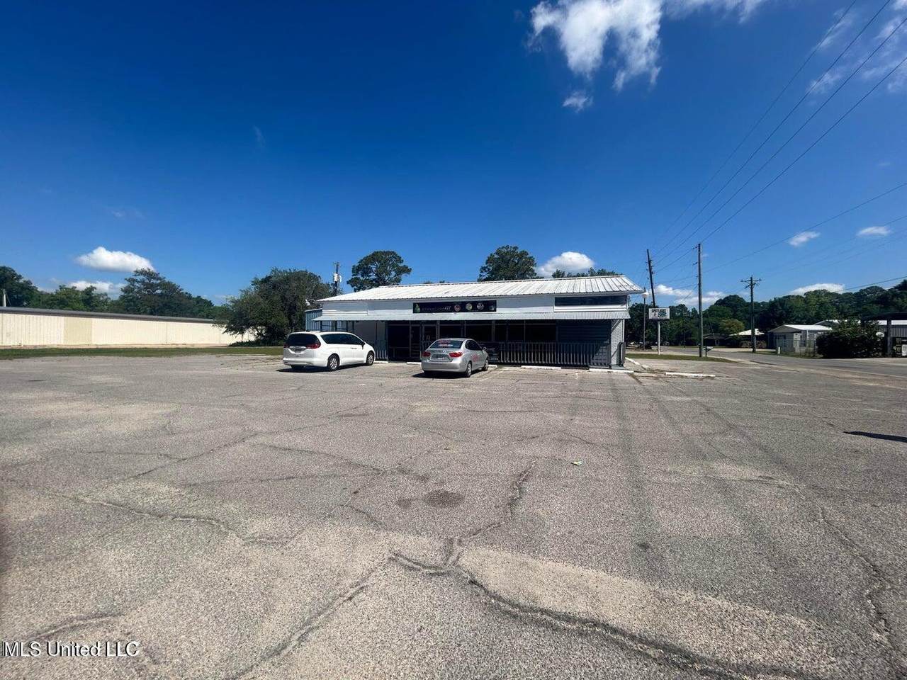 3011 Ingalls Avenue - Photo 1