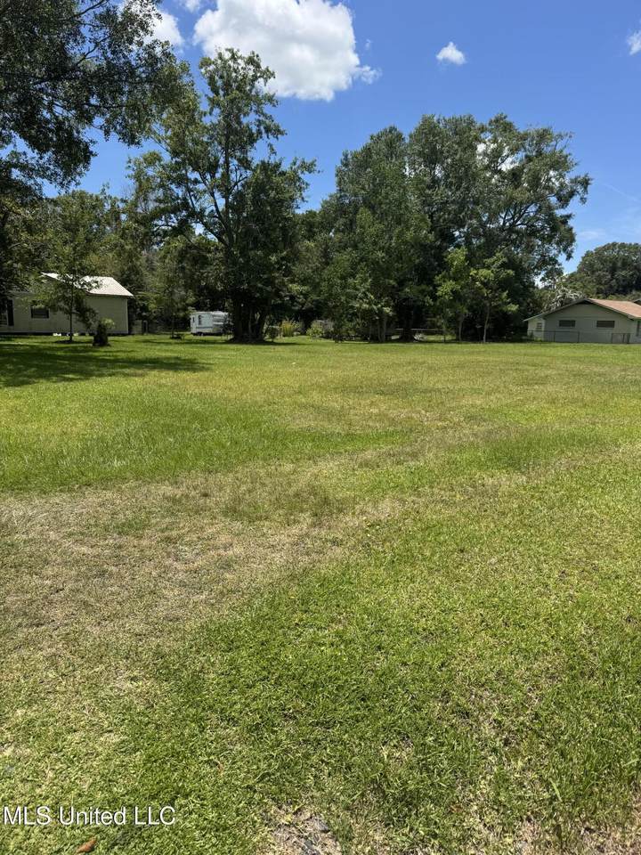 4331 Kreole Avenue - Photo 1