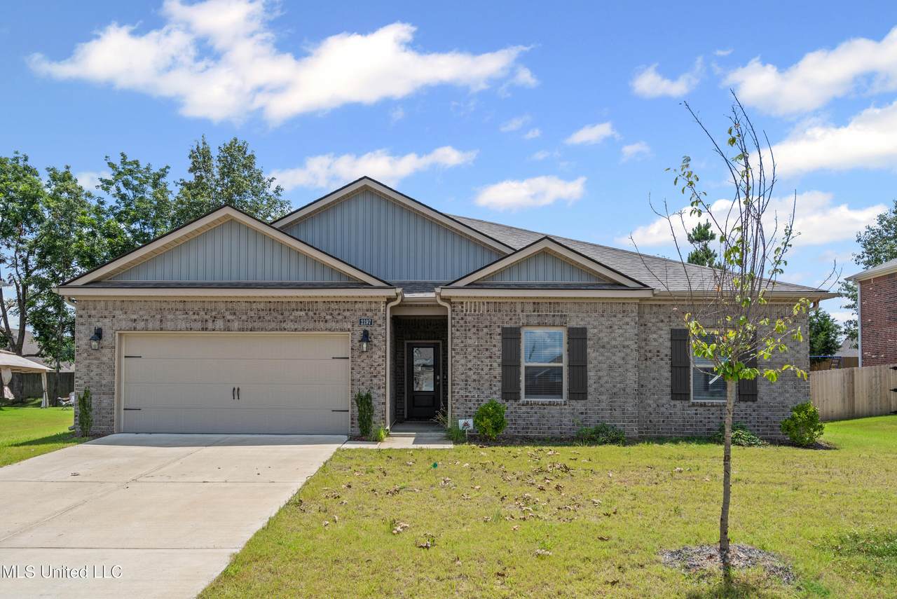 2197 Hyacinth Lane - Photo 1