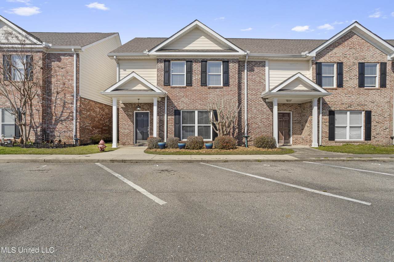 1805 Geerkin Street - Photo 1