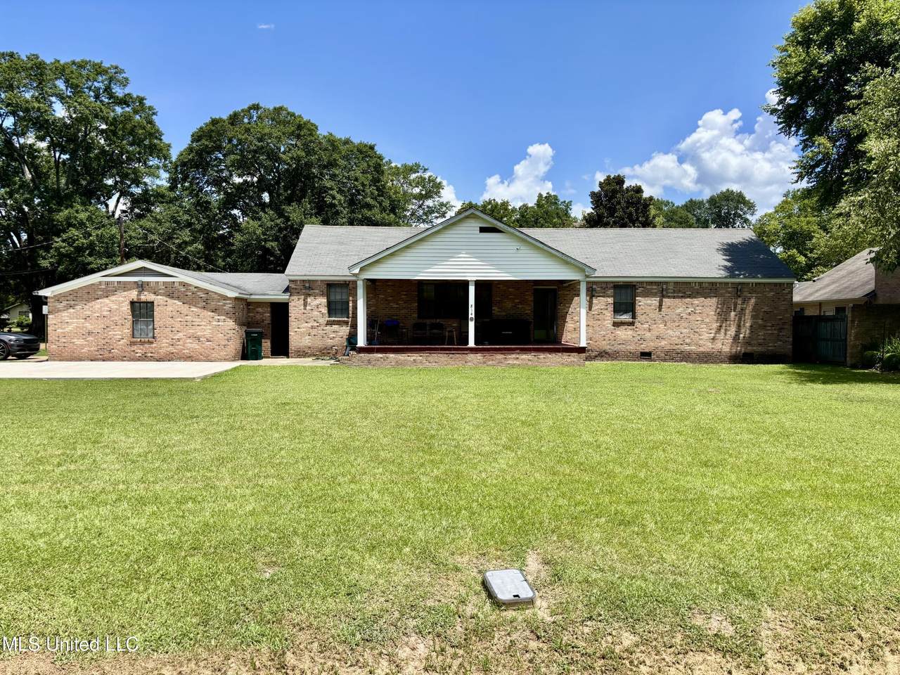 814 Claiborne Avenue - Photo 1