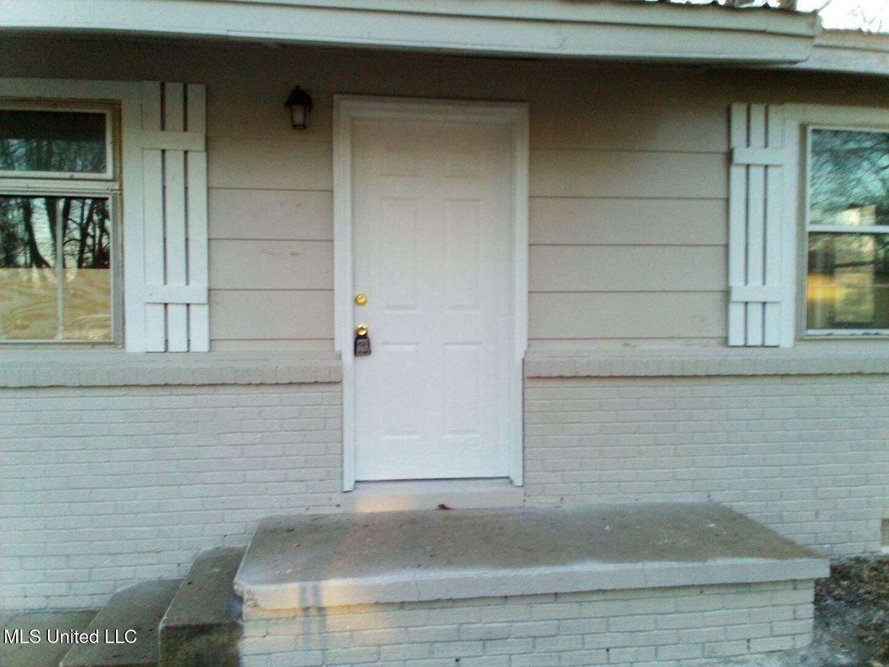 203 Fisher Street - Photo 1