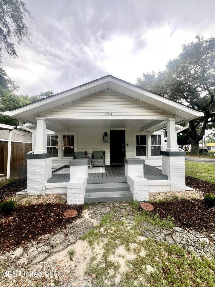 2931 5th Avenue - Photo 1