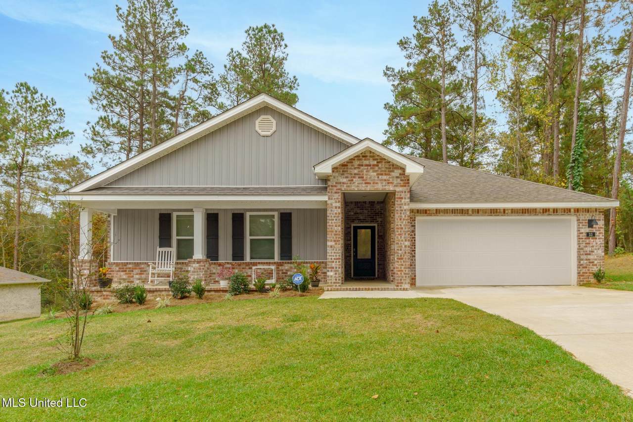 33 Vermont Drive - Photo 1