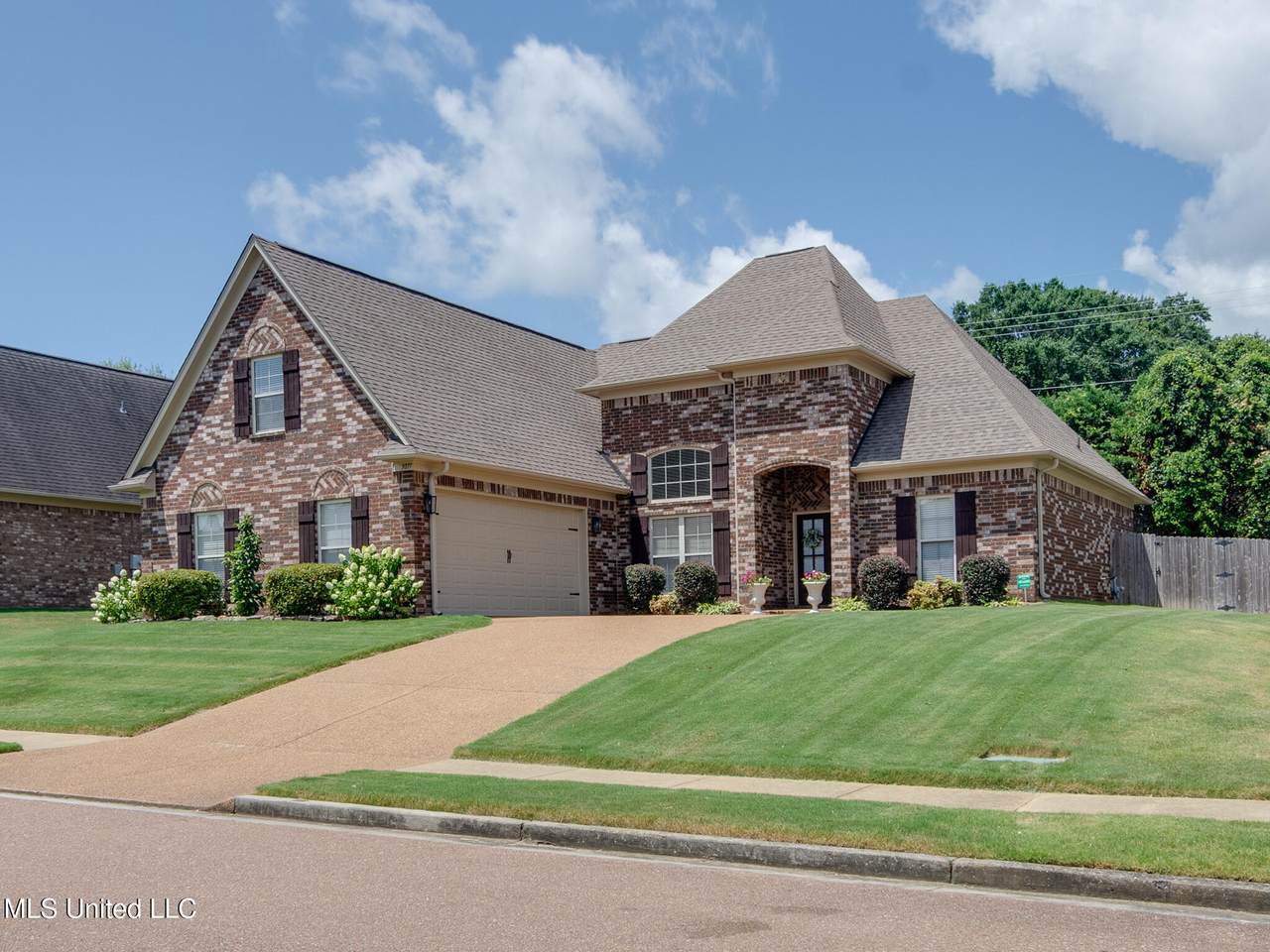 3077 Jefferson Loop - Photo 1