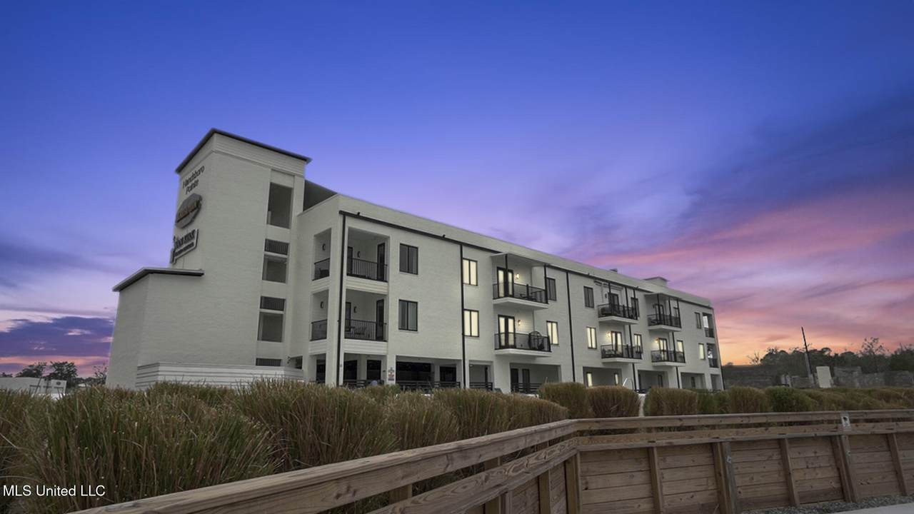 1302 Magnolia Street - Photo 1