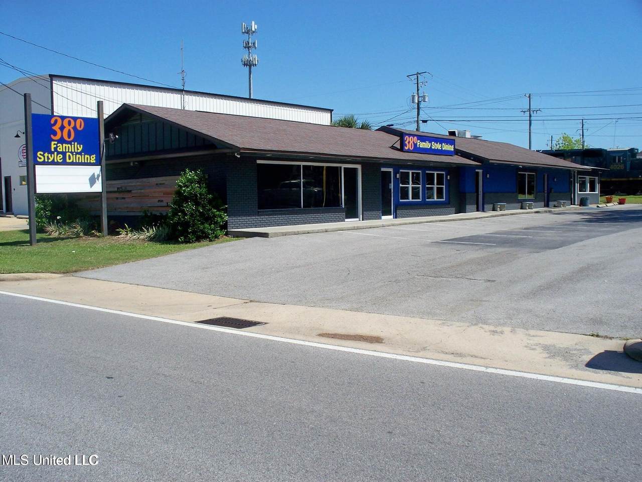 1220 Bienville Boulevard - Photo 1