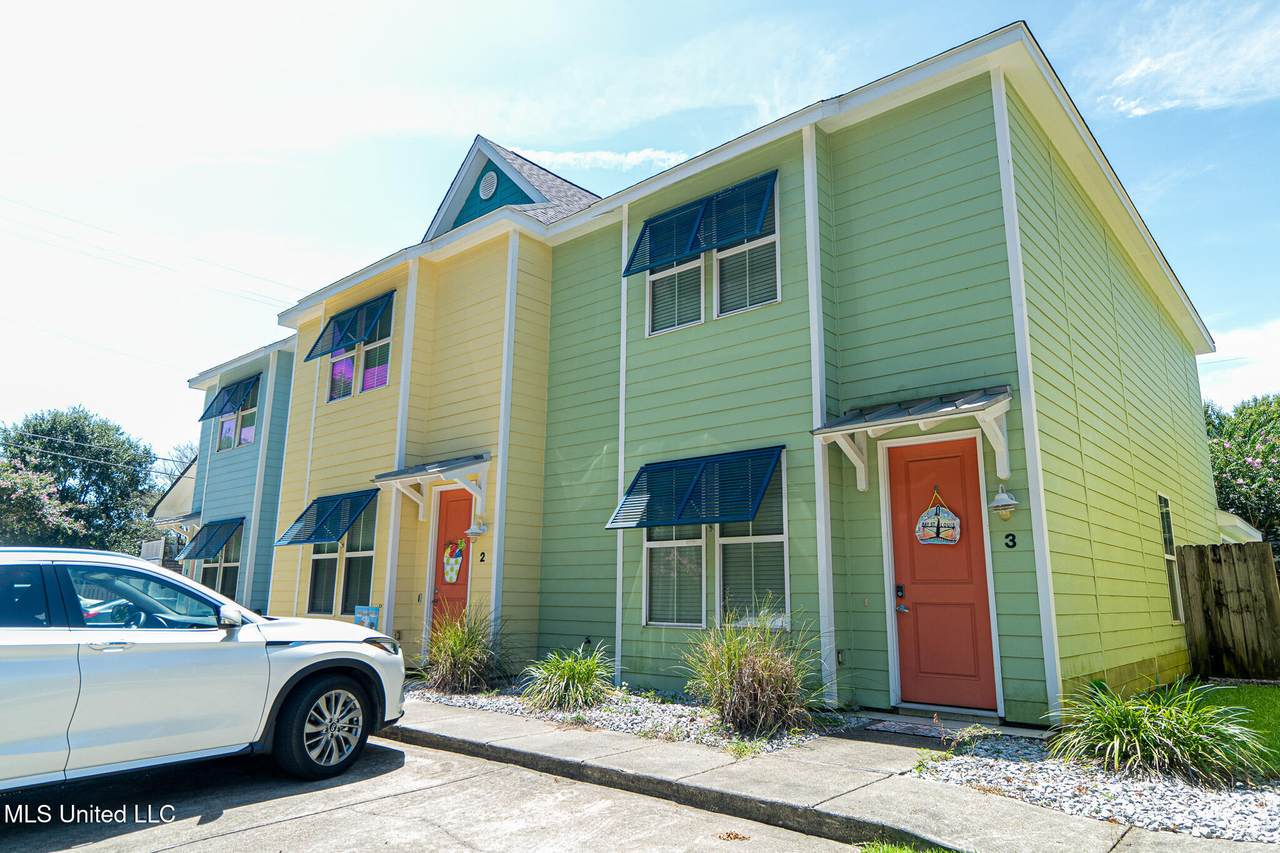 216 Carre Court - Photo 1