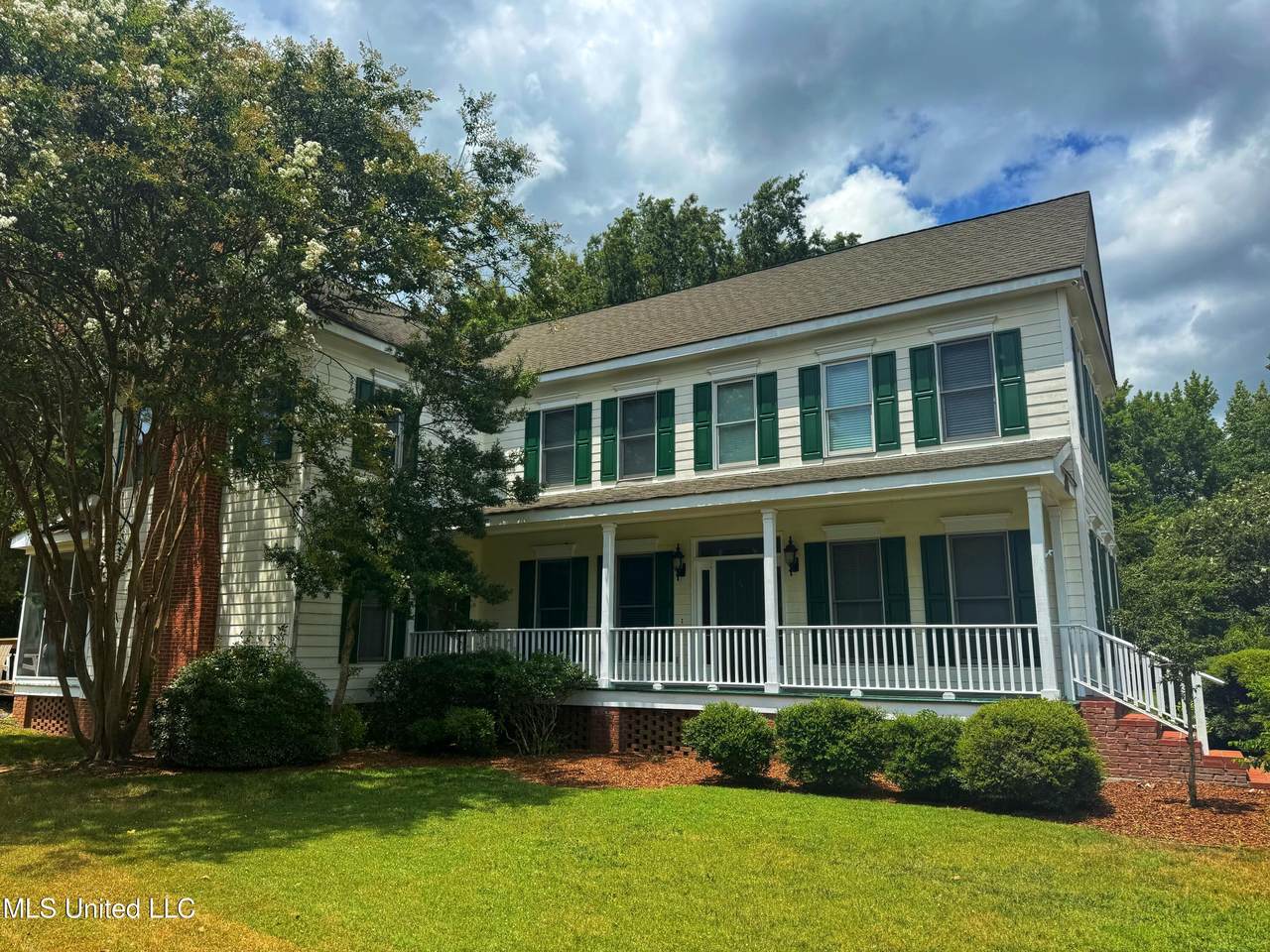 11 Oak Knoll Drive - Photo 1