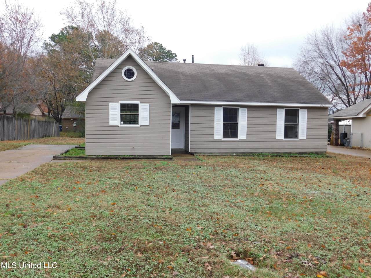 6630 Gatewood Circle - Photo 1