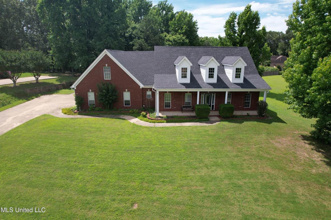 3405 Woodland Trace - Photo 1